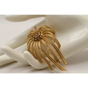 Vintage Lisner Gold Tone Sunflower Spray Brooch Textured 3 Inch Signed